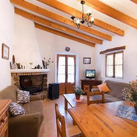 Villa Sleeps 4 With Pool Air Con And Wifi Pollenca