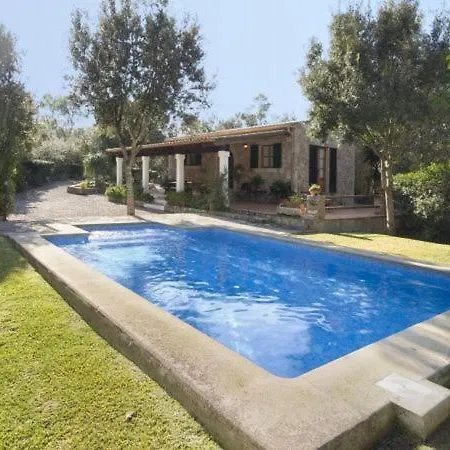 Villa Sleeps 4 With Pool Air Con And Wifi *